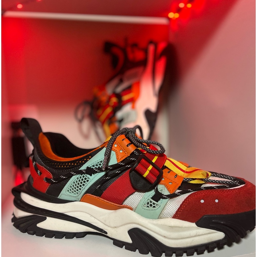Men’s Javi hype sneakers ! Hot deal !